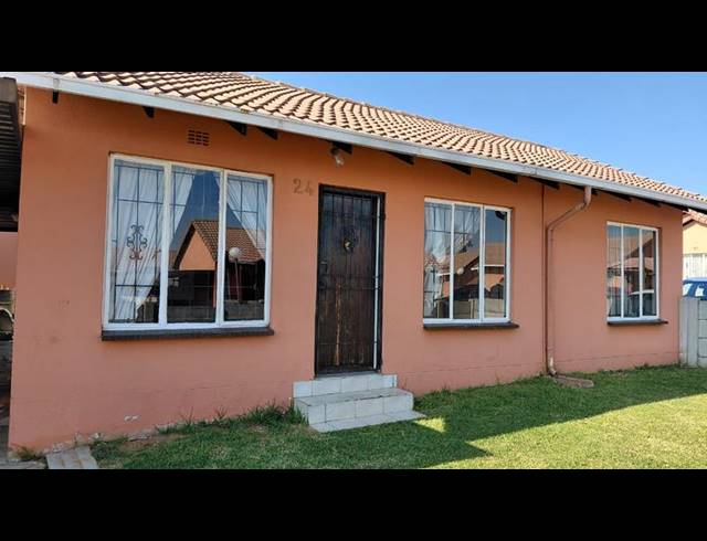 3 BEDROOM HOUSE FOR SALE IN ORMONDE